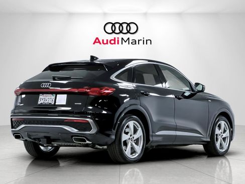 Used 2025 Audi Q5 Prestige w/ 20" Wheel Package AWD/4WD image 5