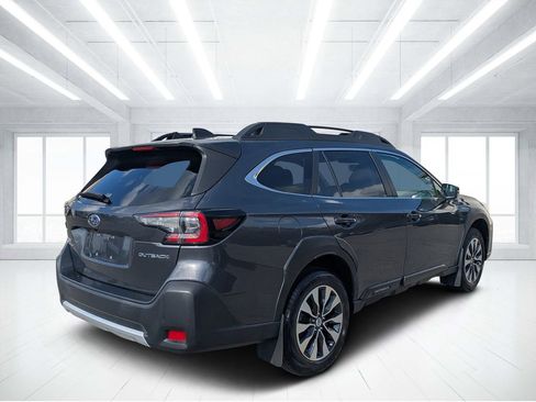 Used 2024 Subaru Outback Limited AWD/4WD image 3