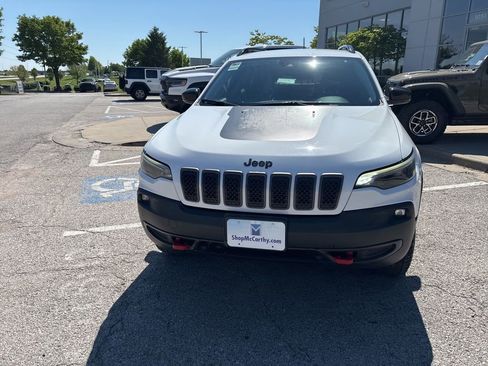 Used 2022 Jeep Cherokee Trailhawk w/ Comfort/Convenience Group AWD/4WD image 10