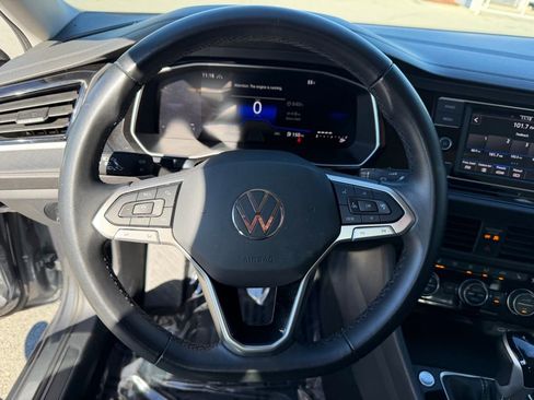 Used 2024 Volkswagen Jetta SE image 22