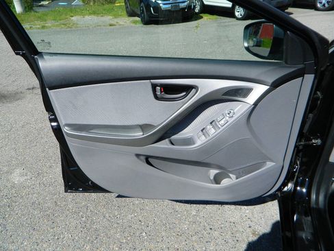 Used 2012 Hyundai Elantra GLS w/ Preferred Pkg 3 image 21