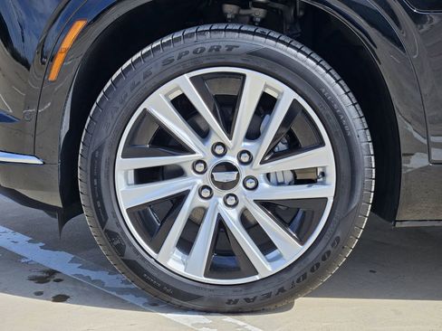 New 2026 Cadillac Vistiq Luxury image 12