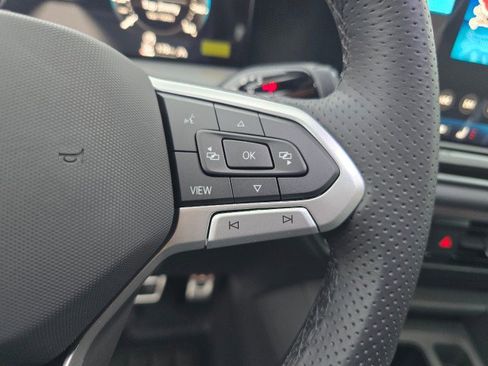 New 2026 Volkswagen Tiguan SE R-Line image 31