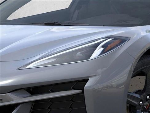 New 2025 Chevrolet Corvette E-Ray image 10
