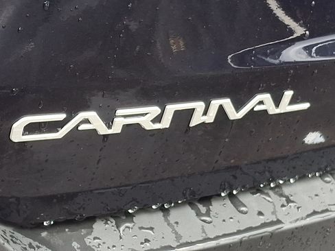 New 2026 Kia Carnival EX FWD image 14