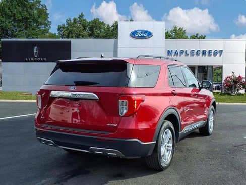 Certified 2022 Ford Explorer XLT w/ Equipment Group 202A image 4