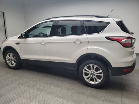 Used 2018 Ford Escape SE w/ Ford Safe & Smart Package AWD/4WD image 3