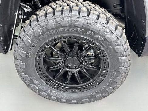 New 2026 Toyota Tundra Limited AWD/4WD image 30