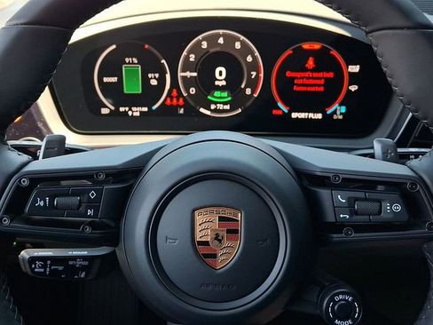 New 2026 Porsche Cayenne E-Hybrid Coupe AWD/4WD image 19