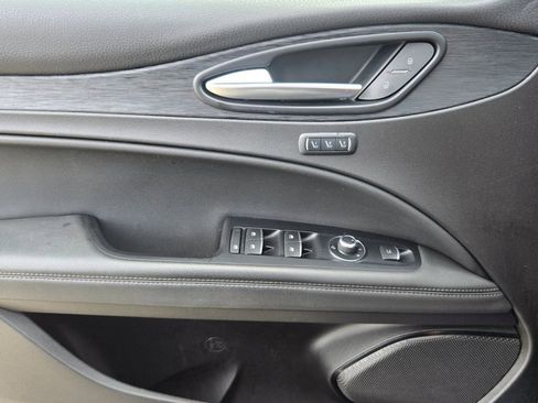 Used 2024 Alfa Romeo Stelvio Sprint RWD image 27