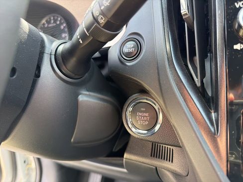 Used 2026 Subaru Forester Premium image 31