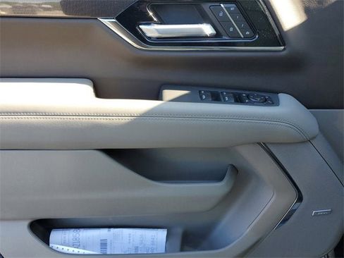 New 2026 GMC Yukon Elevation image 17