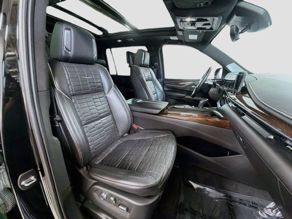 Used 2021 Cadillac Escalade ESV Sport Platinum AWD/4WD image 32