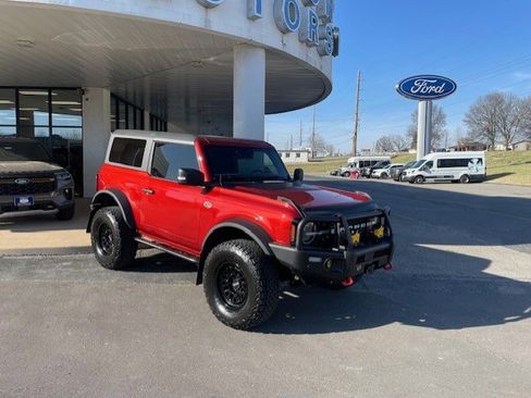 Used 2022 Ford Bronco Wildtrak image 1