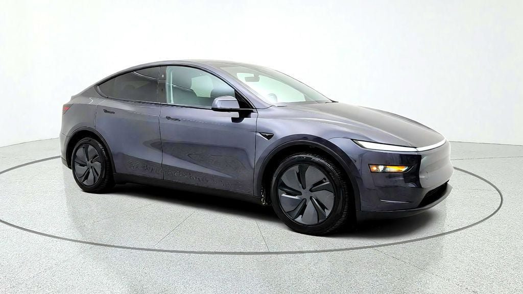 Used 2026 Tesla Model Y AWD image 3