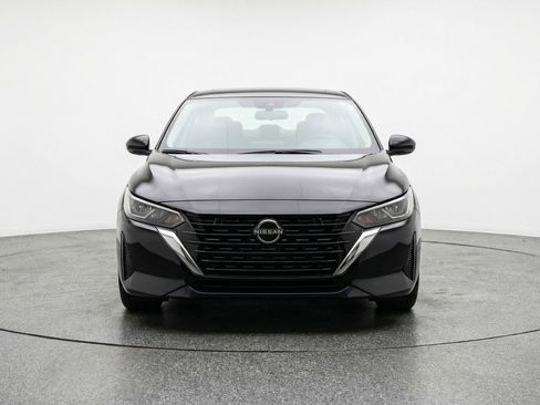 Used 2025 Nissan Sentra SV FWD image 2