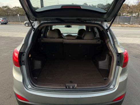 Used 2014 Hyundai Tucson SE image 16