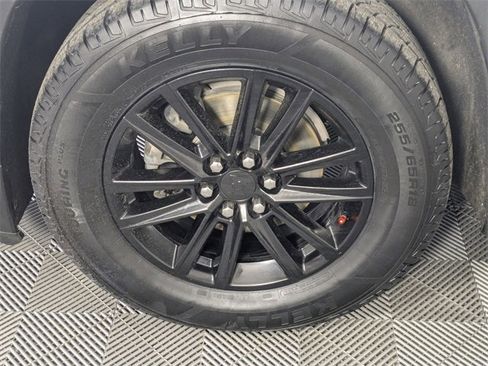 Used 2022 Chevrolet Traverse LT w/ LPO, 'HIT The Road' Package image 8