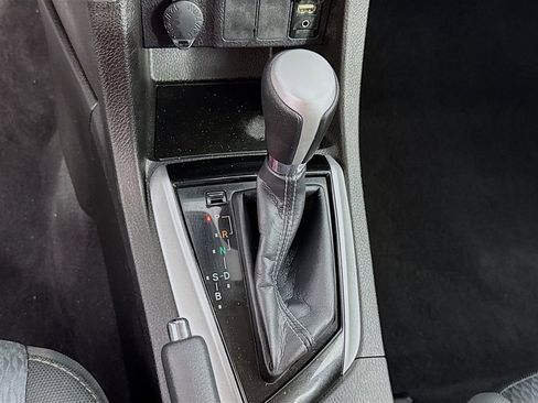 Used 2017 Toyota Corolla LE image 21