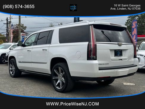 Used 2016 Cadillac Escalade ESV Premium image 4