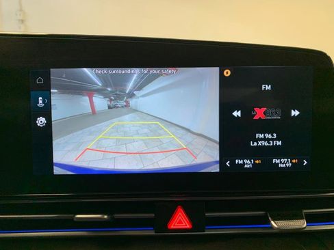 Used 2024 Hyundai Elantra SEL image 28