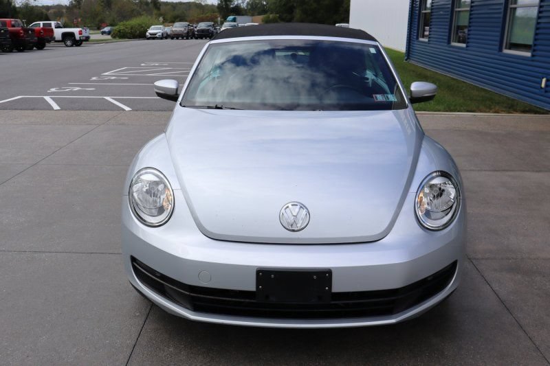 Used 2013 Volkswagen Beetle 2.5 FWD image 6