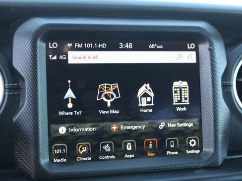 Used 2021 Jeep Wrangler Unlimited Sahara w/ Cold Weather Group AWD/4WD image 31