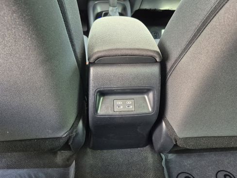 Used 2024 Toyota Corolla LE FWD image 15
