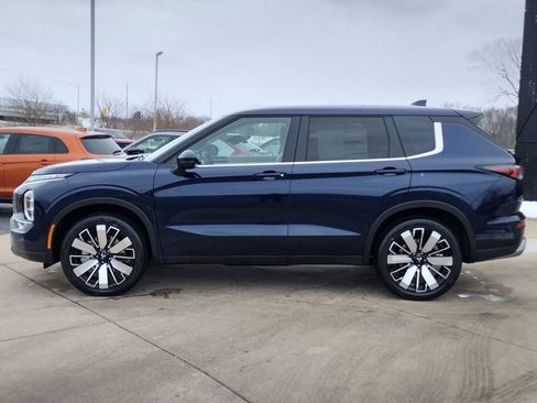 New 2026 Mitsubishi Outlander SE image 20