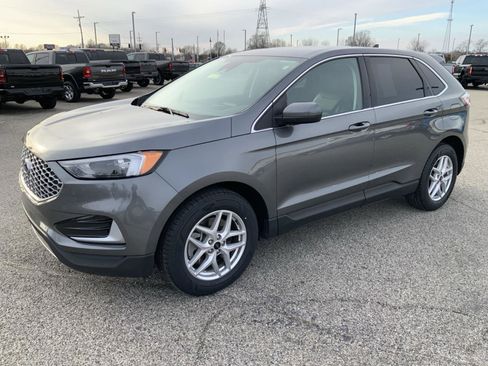 Used 2024 Ford Edge SEL AWD/4WD image 5