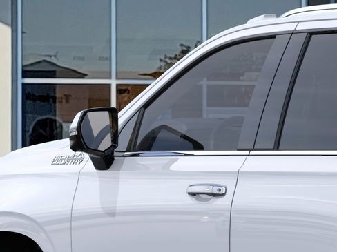 New 2026 Chevrolet Tahoe High Country AWD/4WD image 36