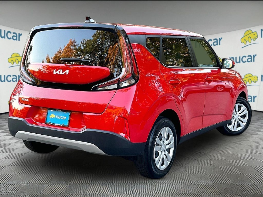 Used 2023 Kia Soul LX FWD image 6
