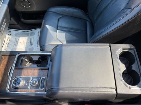 Used 2021 Ford Expedition Platinum AWD/4WD image 22