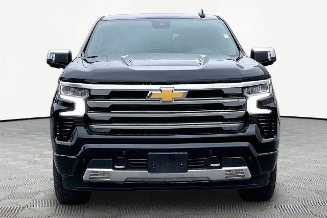 Used 2024 Chevrolet Silverado 1500 High Country AWD/4WD image 2