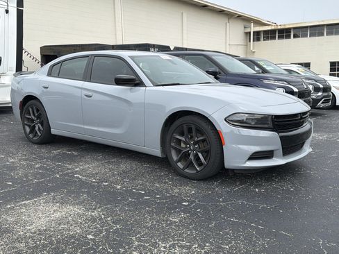 Used 2022 Dodge Charger SXT w/ Blacktop Package RWD image 1
