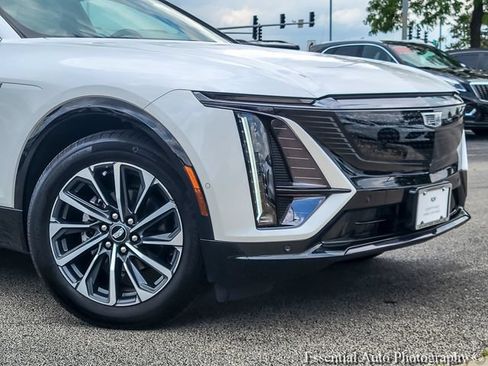 Certified 2024 Cadillac Lyriq Sport w/ LPO, Floor Liner Package AWD/4WD image 3