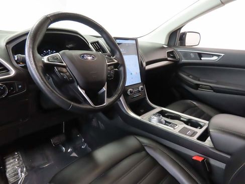 Used 2024 Ford Edge SEL AWD/4WD image 9