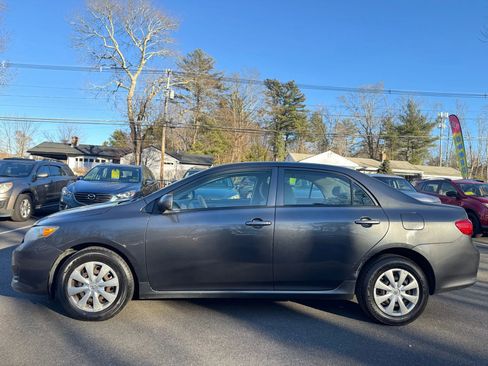 Used 2010 Toyota Corolla LE w/ All Weather Guard Pkg image 8