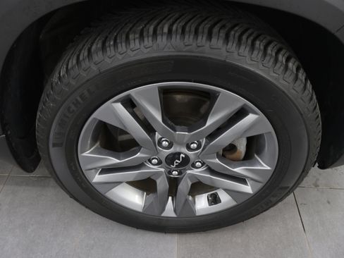 Used 2022 Kia Seltos S AWD/4WD image 3