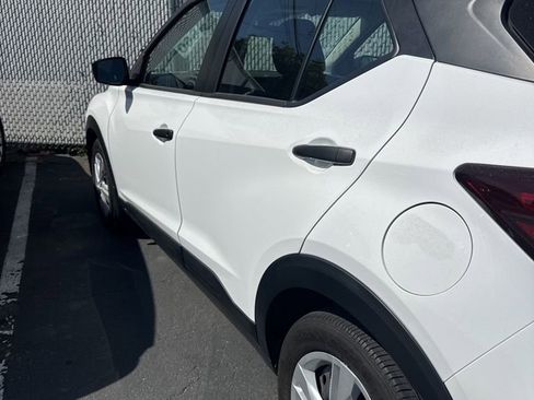 Certified 2024 Nissan Kicks S image 3