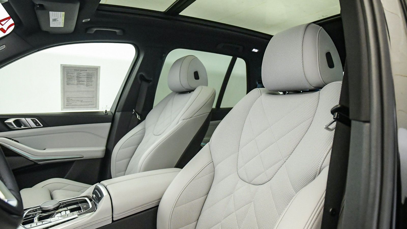 Used 2024 BMW X5 xDrive40i w/ Premium Package AWD/4WD image 19