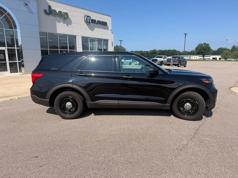Used 2020 Ford Explorer 4WD Police Interceptor w/ Ready For The Road Package image 2