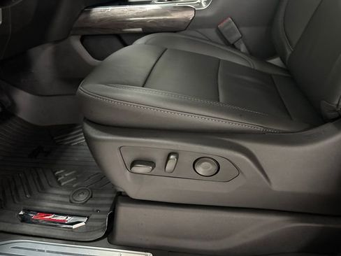 New 2026 Chevrolet Silverado 3500 LTZ w/ LTZ Premium Package image 13