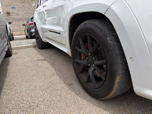 Used 2018 Jeep Grand Cherokee SRT image 5