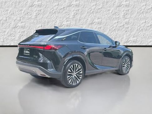 Used 2024 Lexus RX 350 AWD image 3