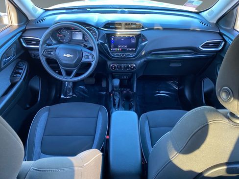 Used 2023 Chevrolet TrailBlazer LT w/ Convenience Package AWD/4WD image 10
