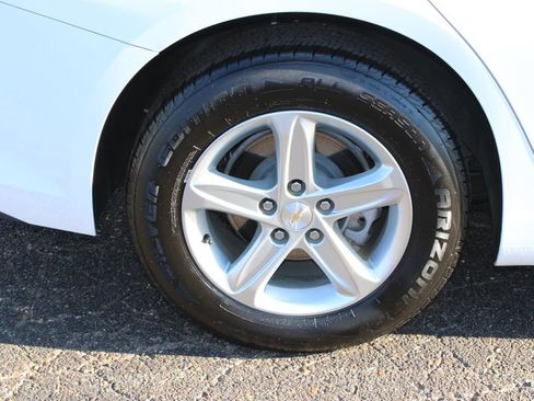 Used 2024 Chevrolet Malibu LT image 46