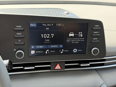 New 2026 Hyundai Elantra SE image 21