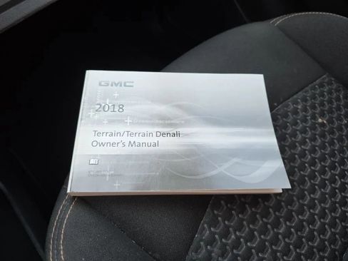 Used 2018 GMC Terrain SLE image 32