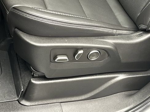 Certified 2023 GMC Yukon Denali AWD/4WD image 12